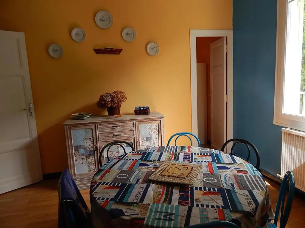 Agréable maison 6 personnes avec beau jardin
