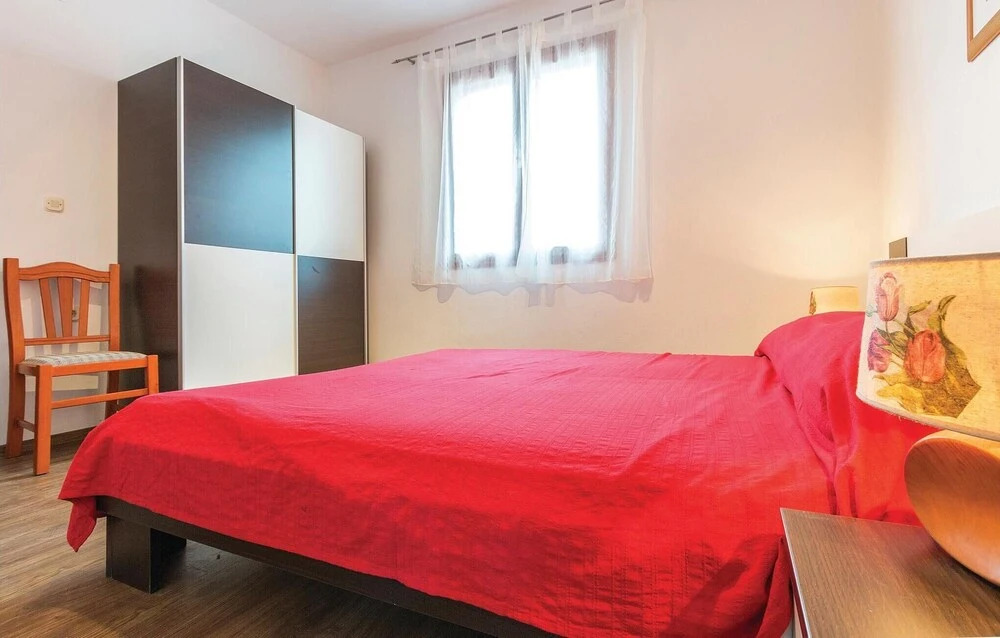 Lovely Home In Sikici With Wifi