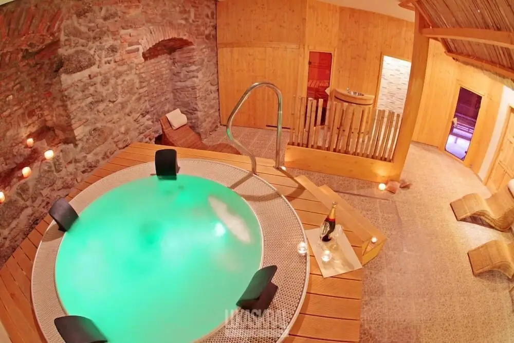 Hotel Horní Dvůr