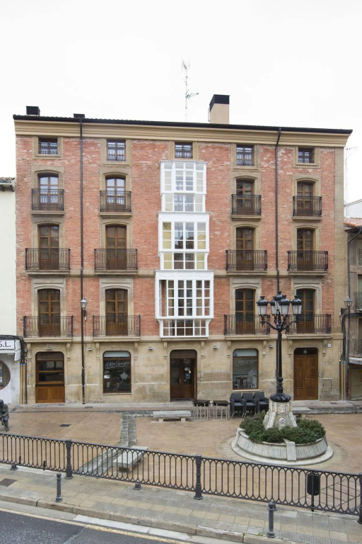 Apartamentos Señorio de Haro 3000