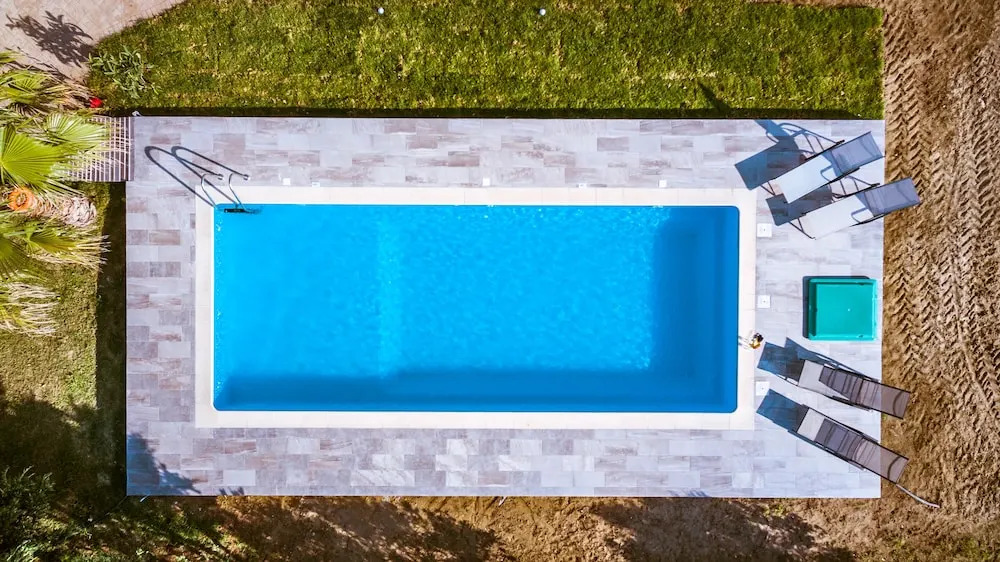 Martimi Private 3 Apartments with Pool, Heated Jacuzzi and Sauna, 2 Apartments with Sea View, 200m from Beach, BBQ, Playground, Mini Football Pitch