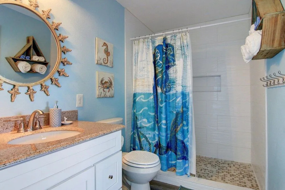 Nauti Mermaid 5 Bedroom Home by Redawning