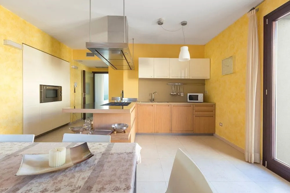 Villa Iride