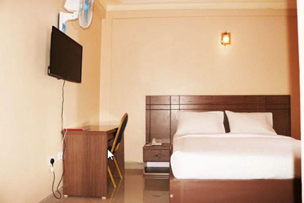 Agenda 2000 Hotels Ltd