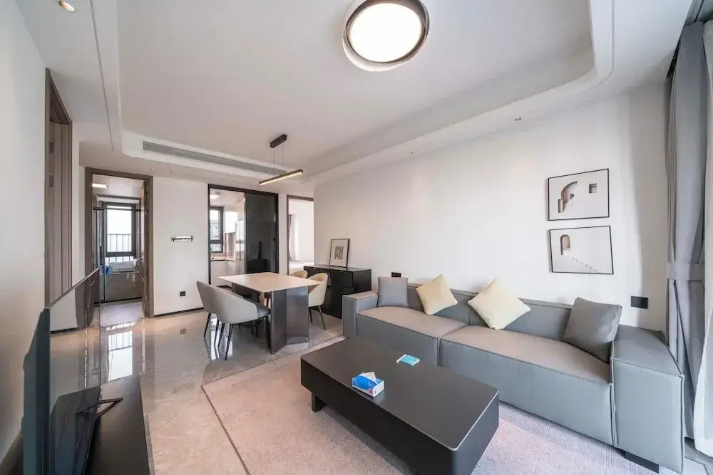 Tyms Hongqiao Deluxe 3BR 2BA APT