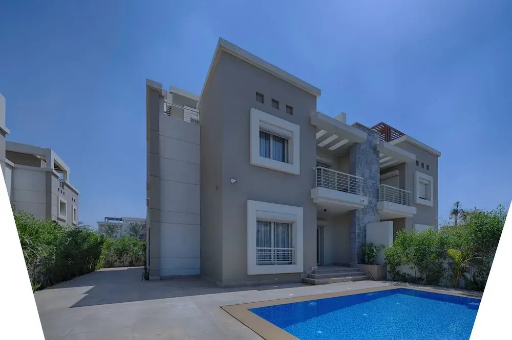 Vesta - Luxury Villa - 3BR - CFC I