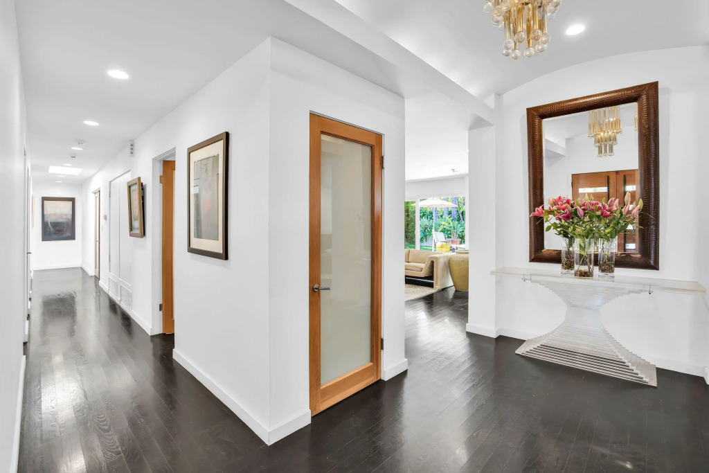Edwin by Avantstay Hollywood Hills Luxury + Pool