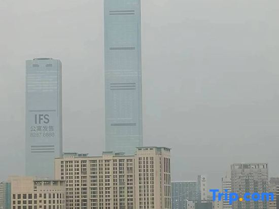 Moye Light Luxury Hotel (Wuyi Square IFS International Financial Center)