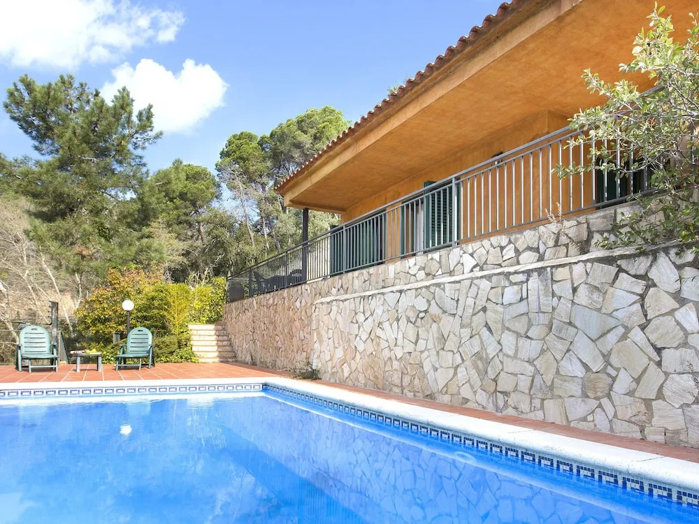 Serene Villa in Lloret de Mar With Private Swimming Pool