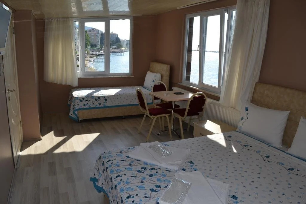 Kirmizi Yali Motel