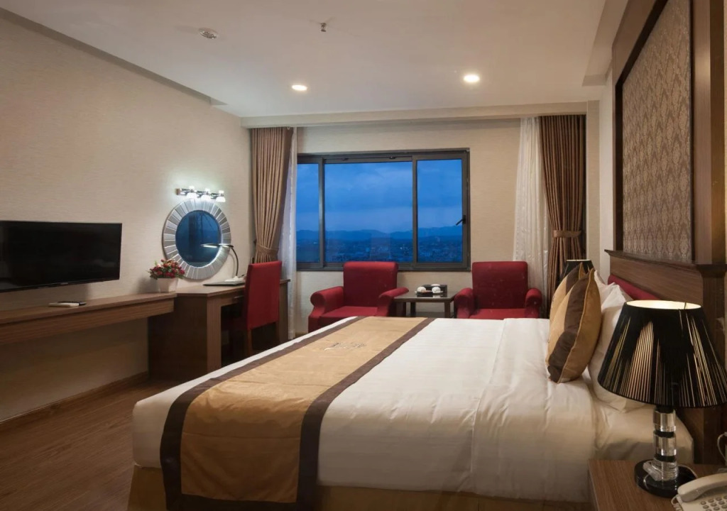 Royal Palace Hotel