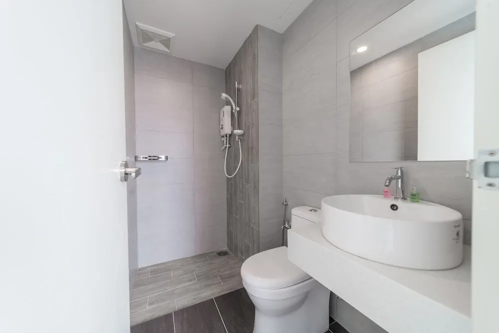 OYO Home 89396 Indescribable 3br Arte Plus