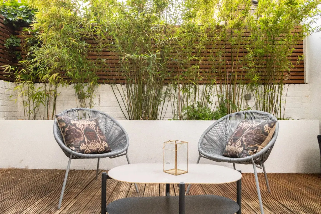 The Heart of Shepherds Bush - Modern 2BDR Apartment with Garden