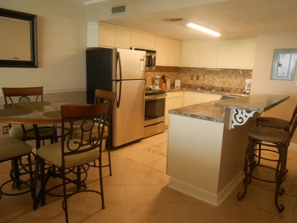 1007 Waters Edge Resort 1 Bedroom Condo