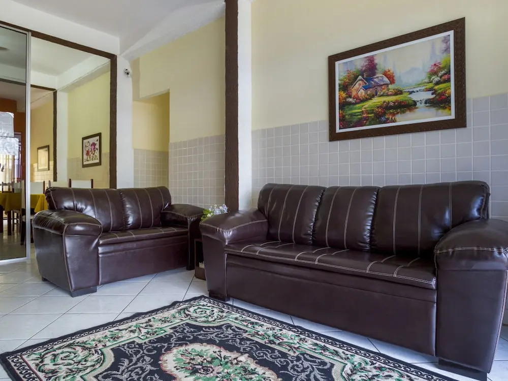 OYO Hotel LM