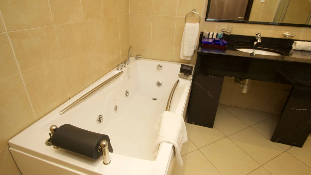 Elilly International Hotel