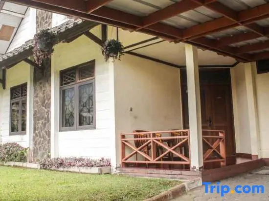 Villa Bougenville 2 Blok D8 (Villa Syariah)