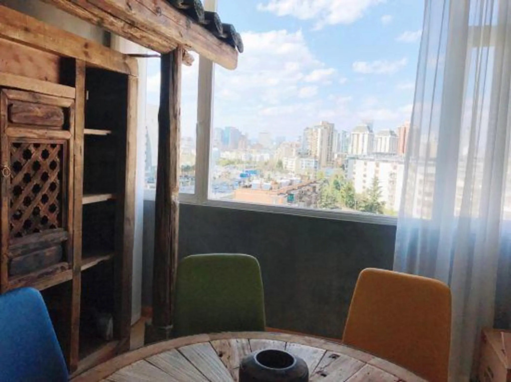 Juntang Hotel (Kunming Railway Station Joy City)
