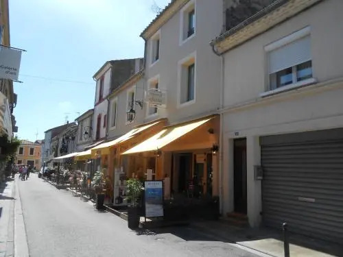 Hôtel-Restaurant "Chez Carrière"