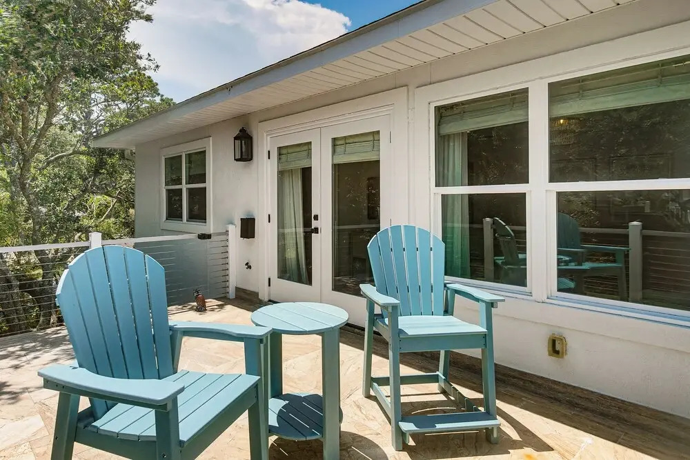 Spacious Jekyll Island Home: Steps to the Ocean!