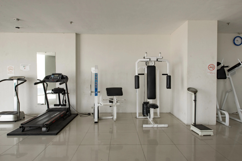 RedDoorz Apartment near Grand City Mall