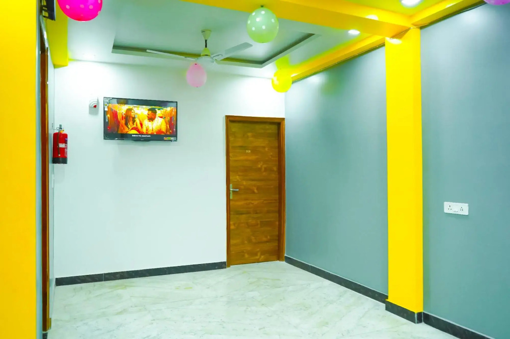 Hotel Aashiyana Inn - Rohini