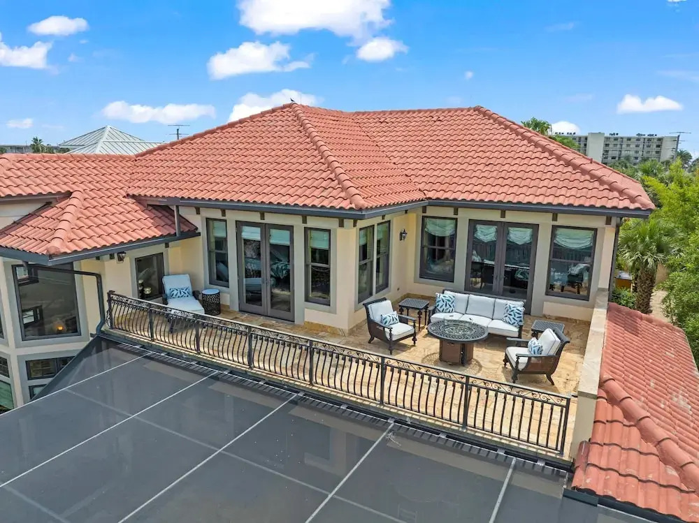 Sparkling Pool Balcony Sunsets Pool Table Dock