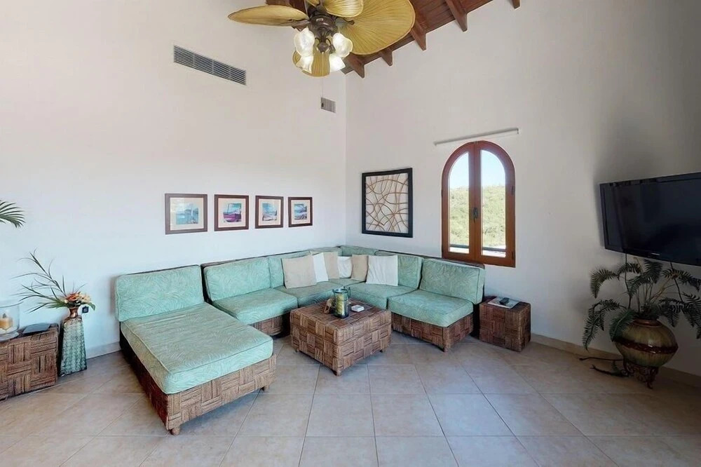 Condo Ouana
