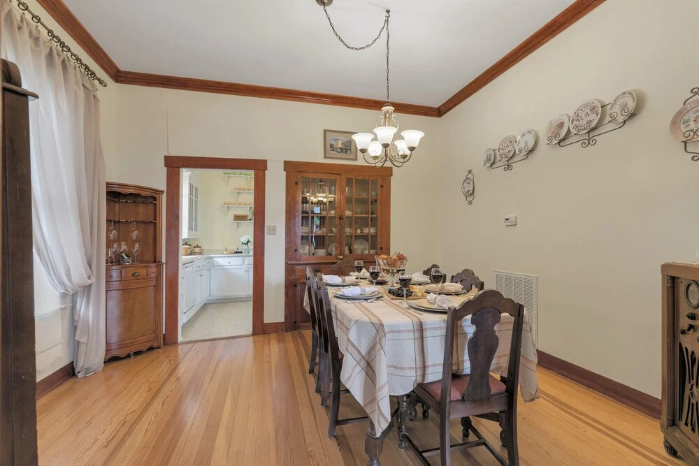 Charming Historic Home one Block From Mainst