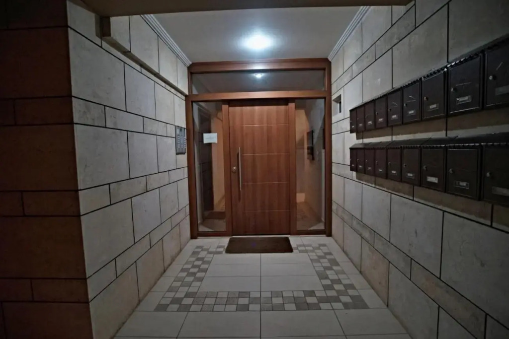 Charming Apartment near Athens Center and the Sea