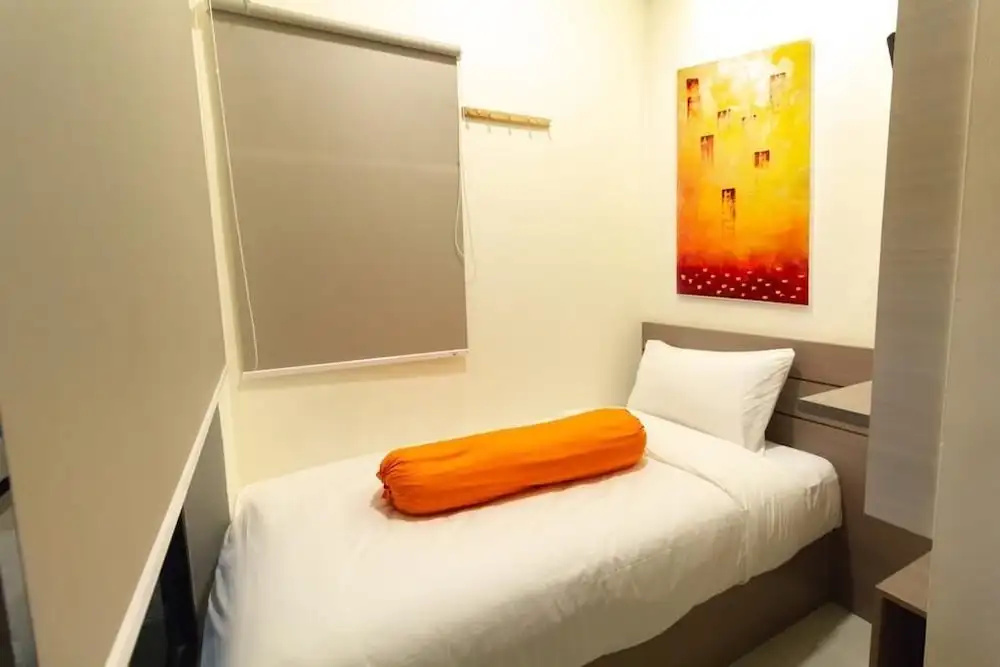 Front One Residence Syariah Mampang