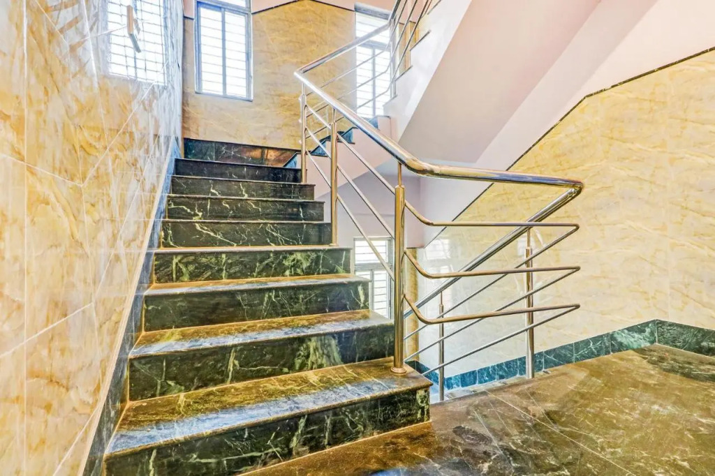 FabHotel Step Inn