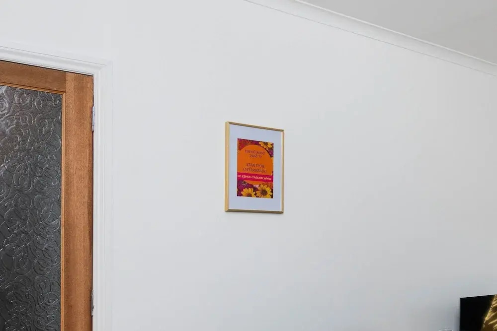 Spacious 3 BED House With Parking