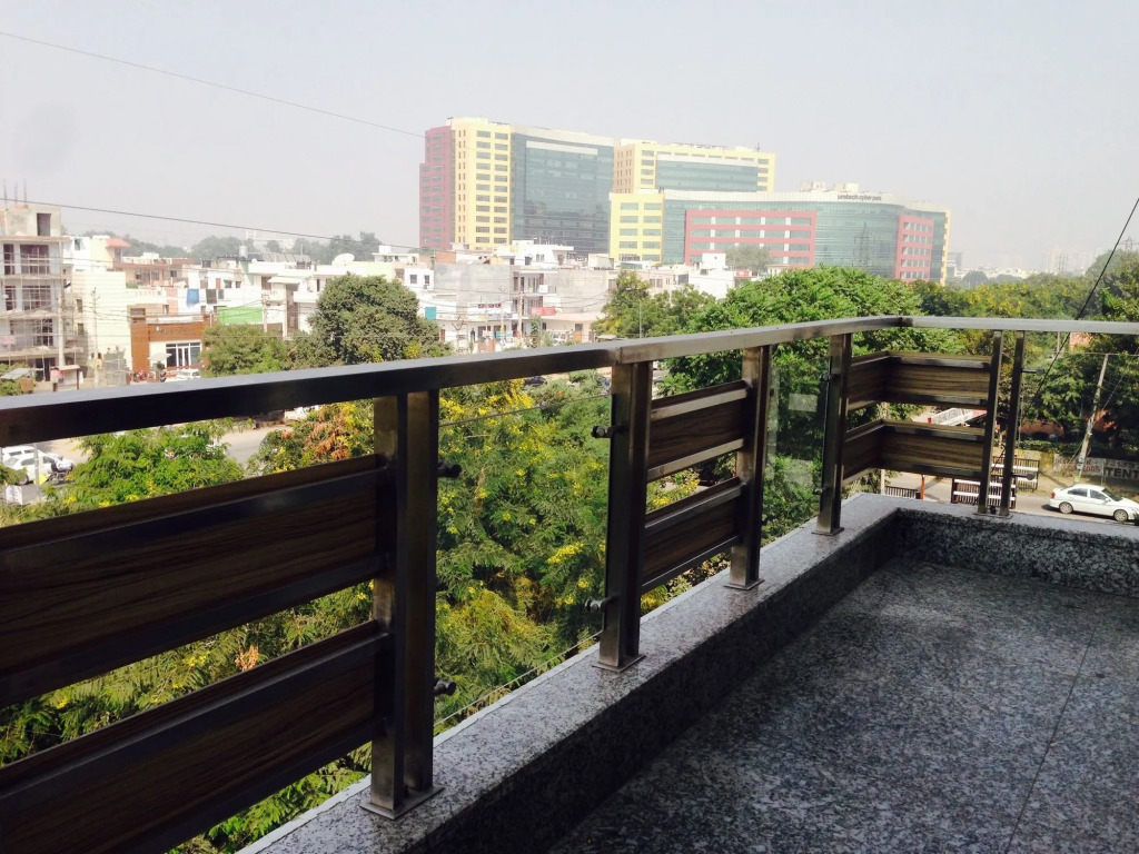 Hotel Sai Village Gurgaon