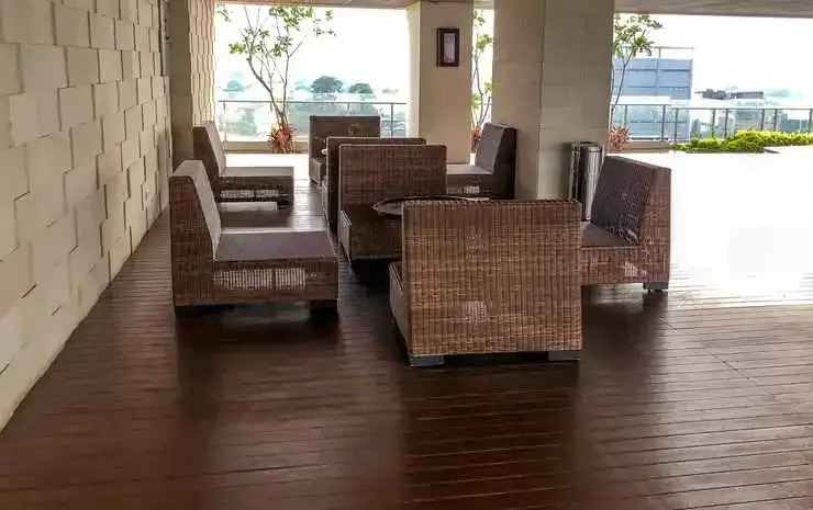 Best Studio with Pool View at Menteng Park Apartment By Travelio