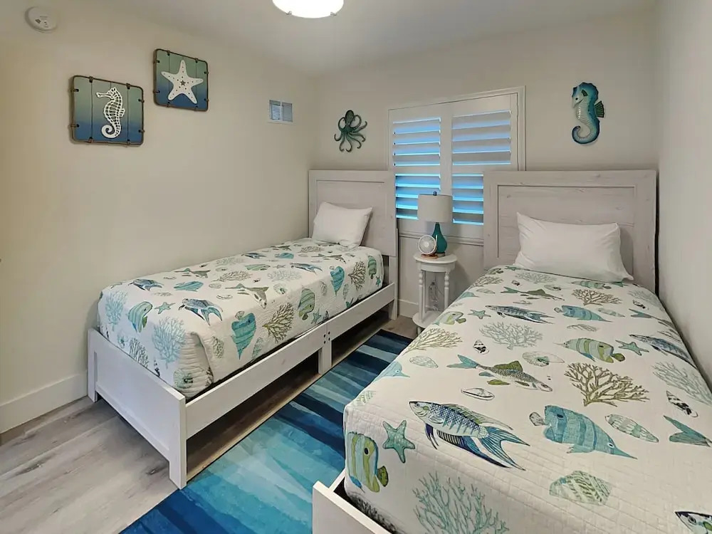 Seaside 4 by Distinctive Beach Rentals