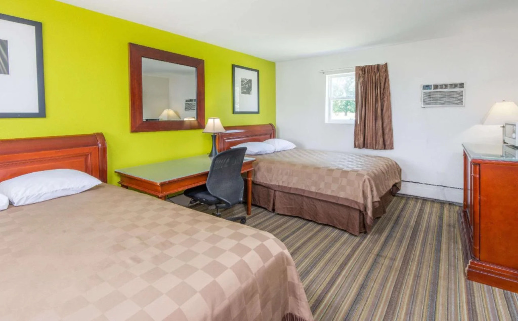 Rodeway Inn Pittsfield