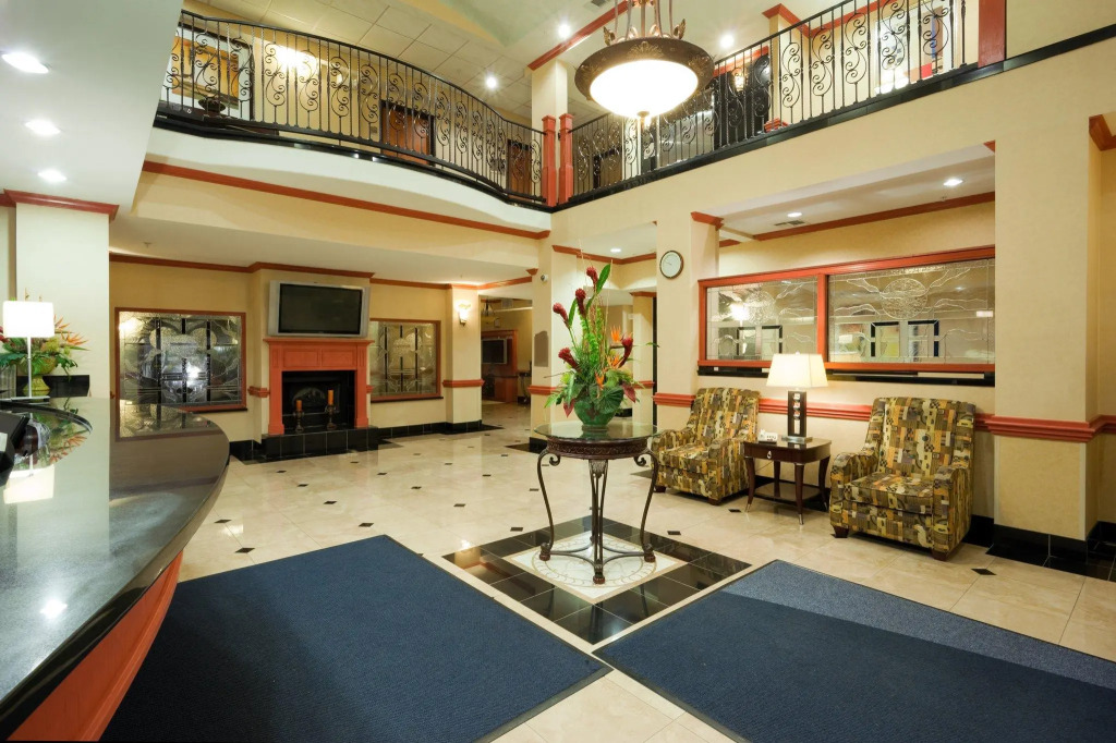 Holiday Inn Express Hotel and Suites Fairfield-North by IHG