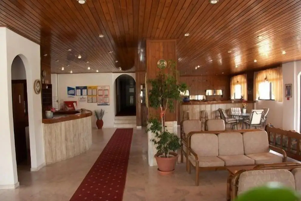 Ionikos Hotel