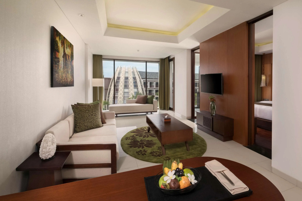 Двухместный люкс (двуспальная кровать) в Golden Tulip Jineng Resort Bali