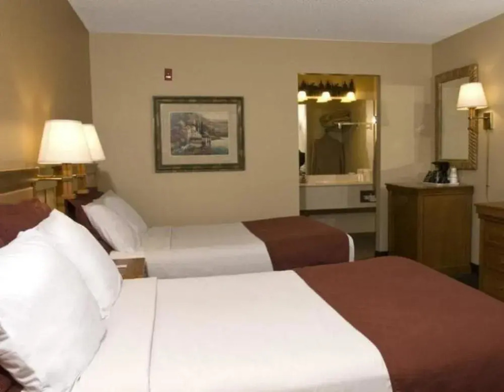 American Eagle Inn & Suites
