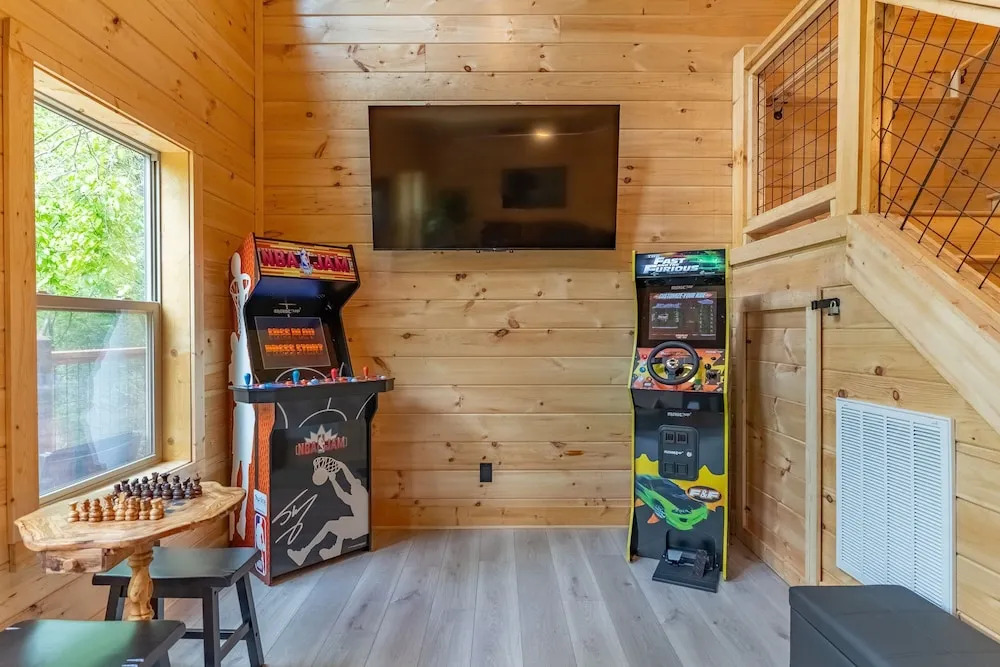 Brand New 2 bed 2 Bath Arcade Games Hot Tub