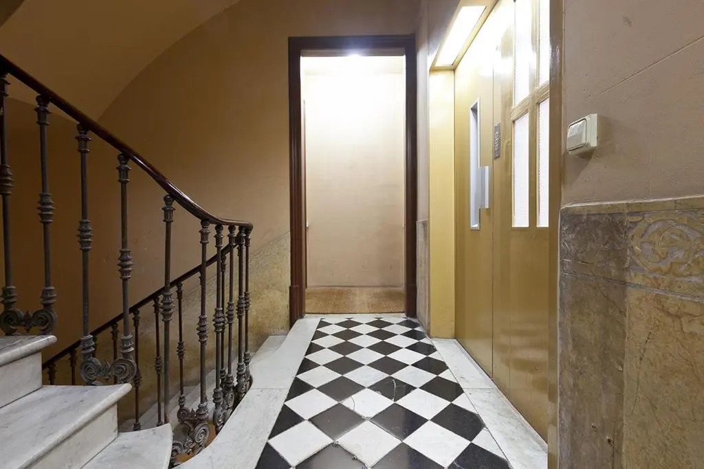 Great location with private terrace