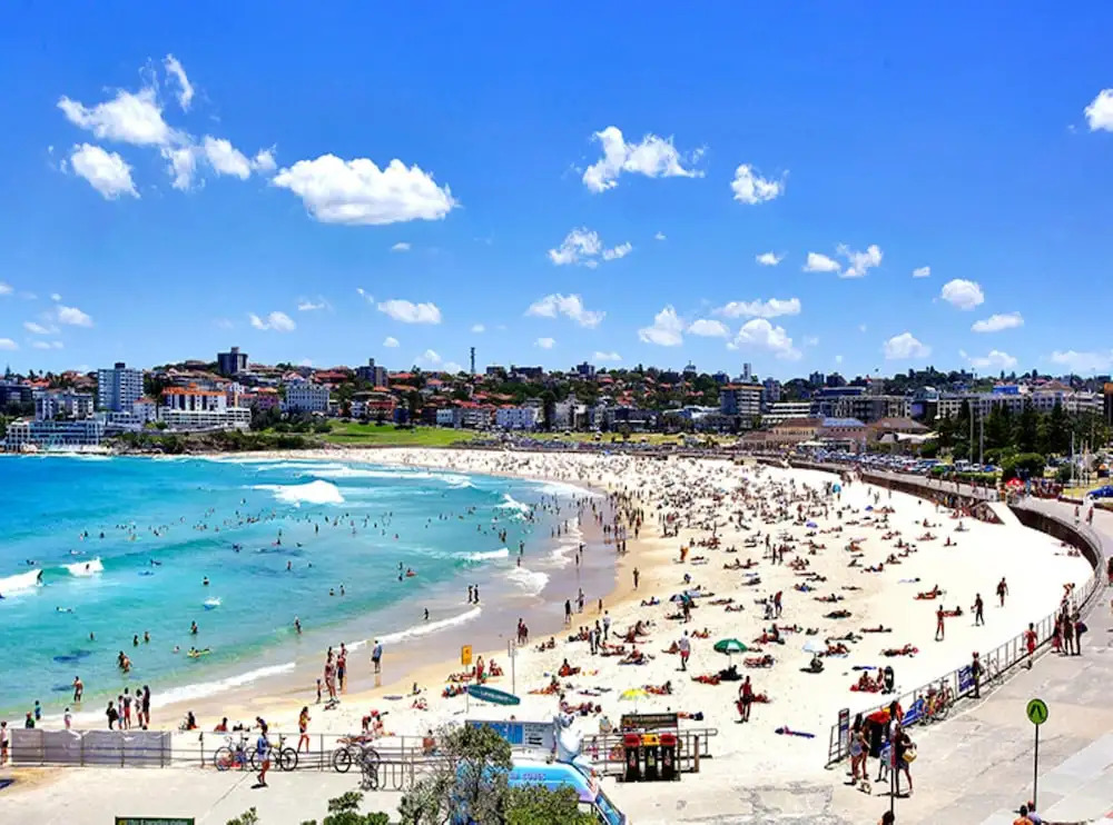 BONDI BEACH RETREAT (016i)