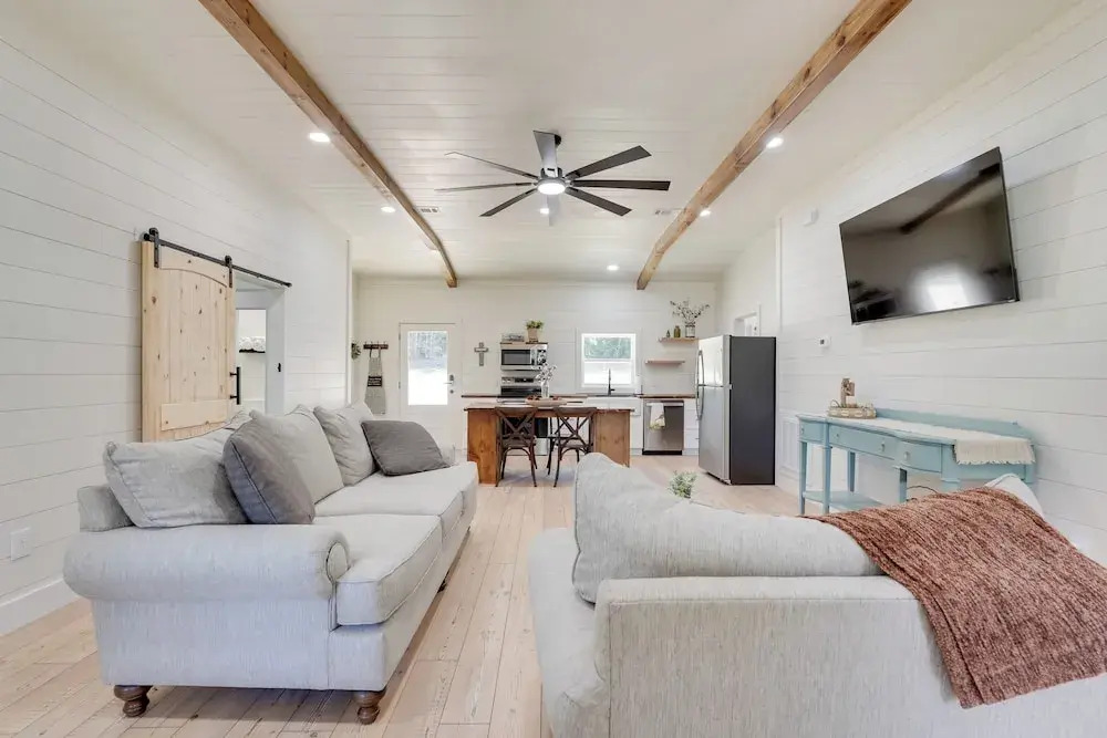 6 Mi to Magnolia Springs SP! Modern Cottage Living