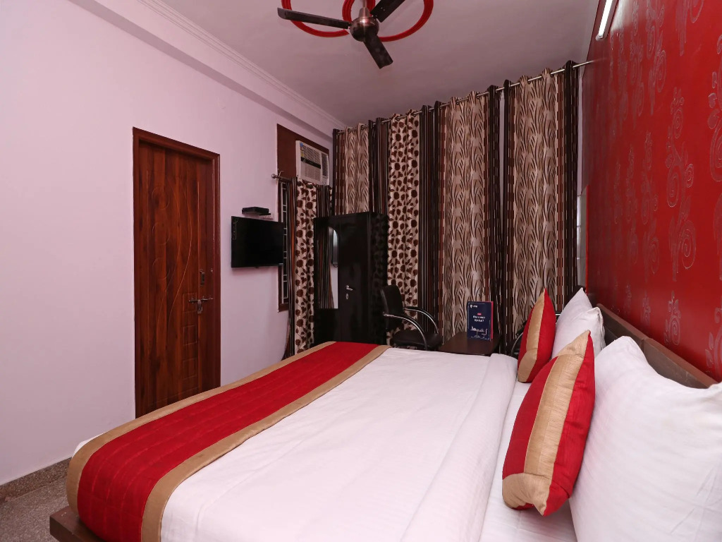 OYO 13107 Westend Residency