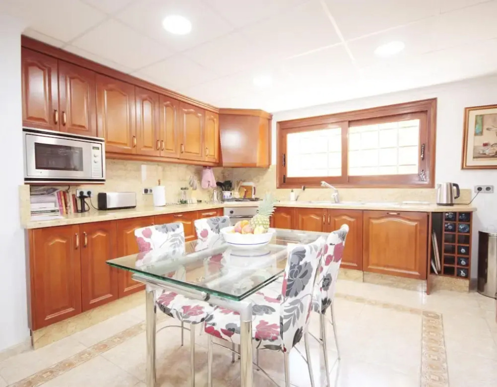 El Delfin in J vea With 4 Bedrooms and 3 Bathrooms