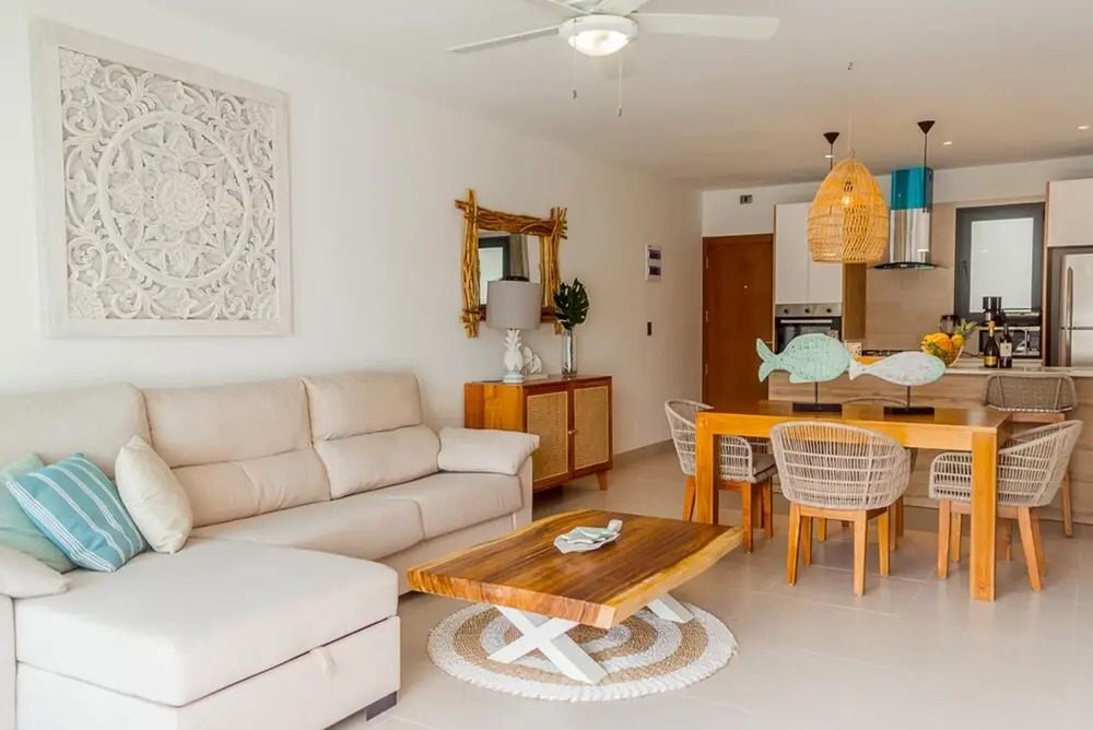 Chic-modern Decor w Picuzzi Steps to the Beach