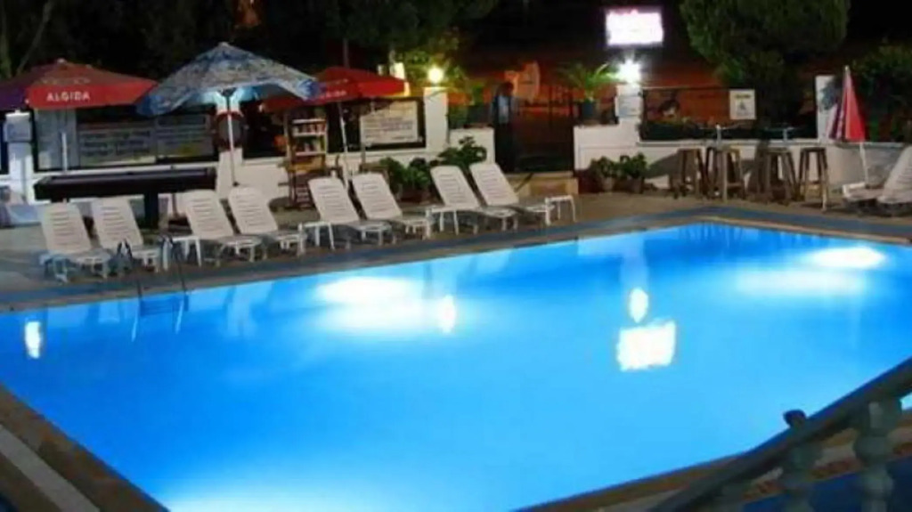 Huner Apartments