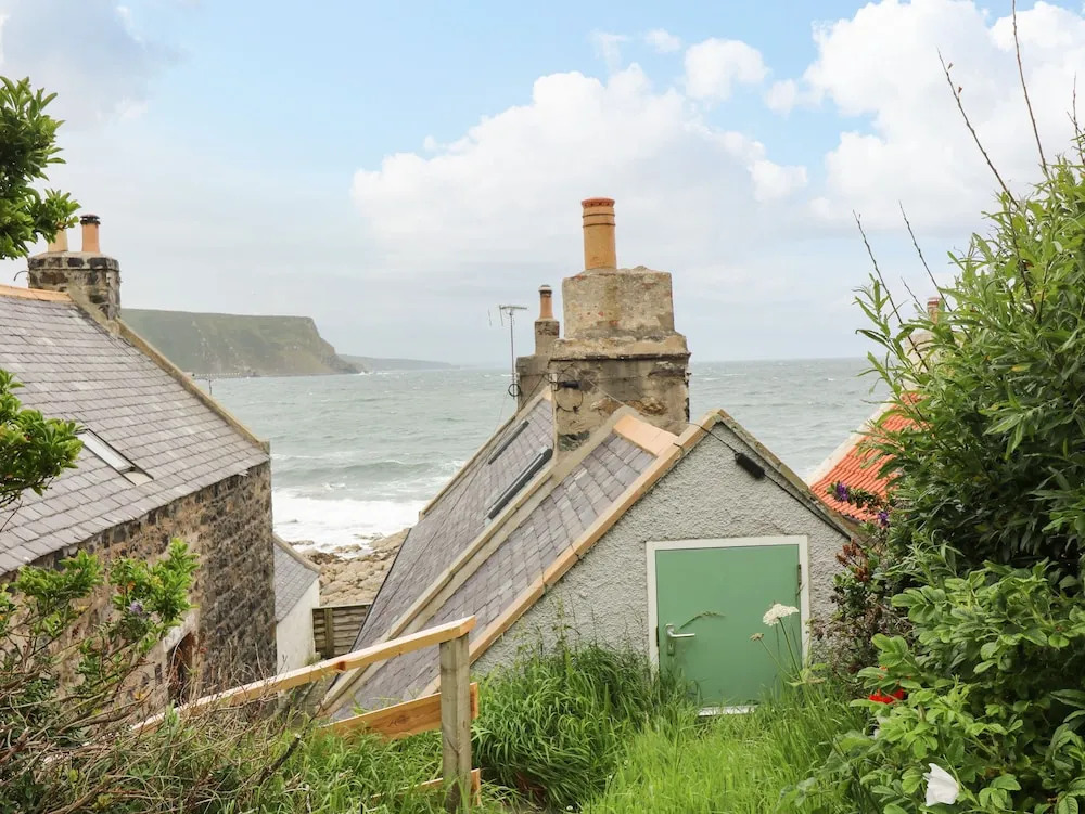 49 Crovie Village